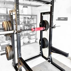 Rogue HR-2 Half Rack - 1000lb capacity - Bar, Plates, Spotter Arms, Accessories