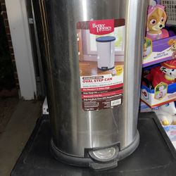Better homes Trash Can 30l 