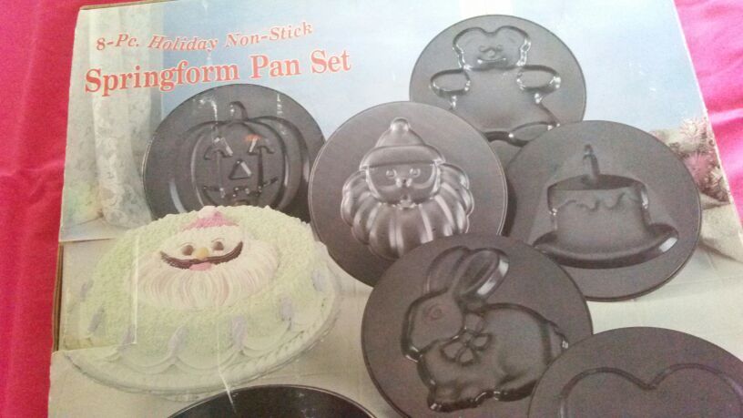 Spongiform Cake Pan Set