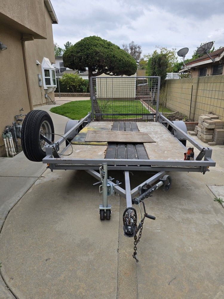 Hitch Trailer