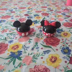 Mickey & Minnie Disney Salt And Pepper Shakers 