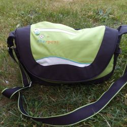 Sherpani Flora Minor green handbag