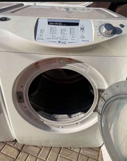 Maytag Neptune gas dryer in excellent condition, Azusa