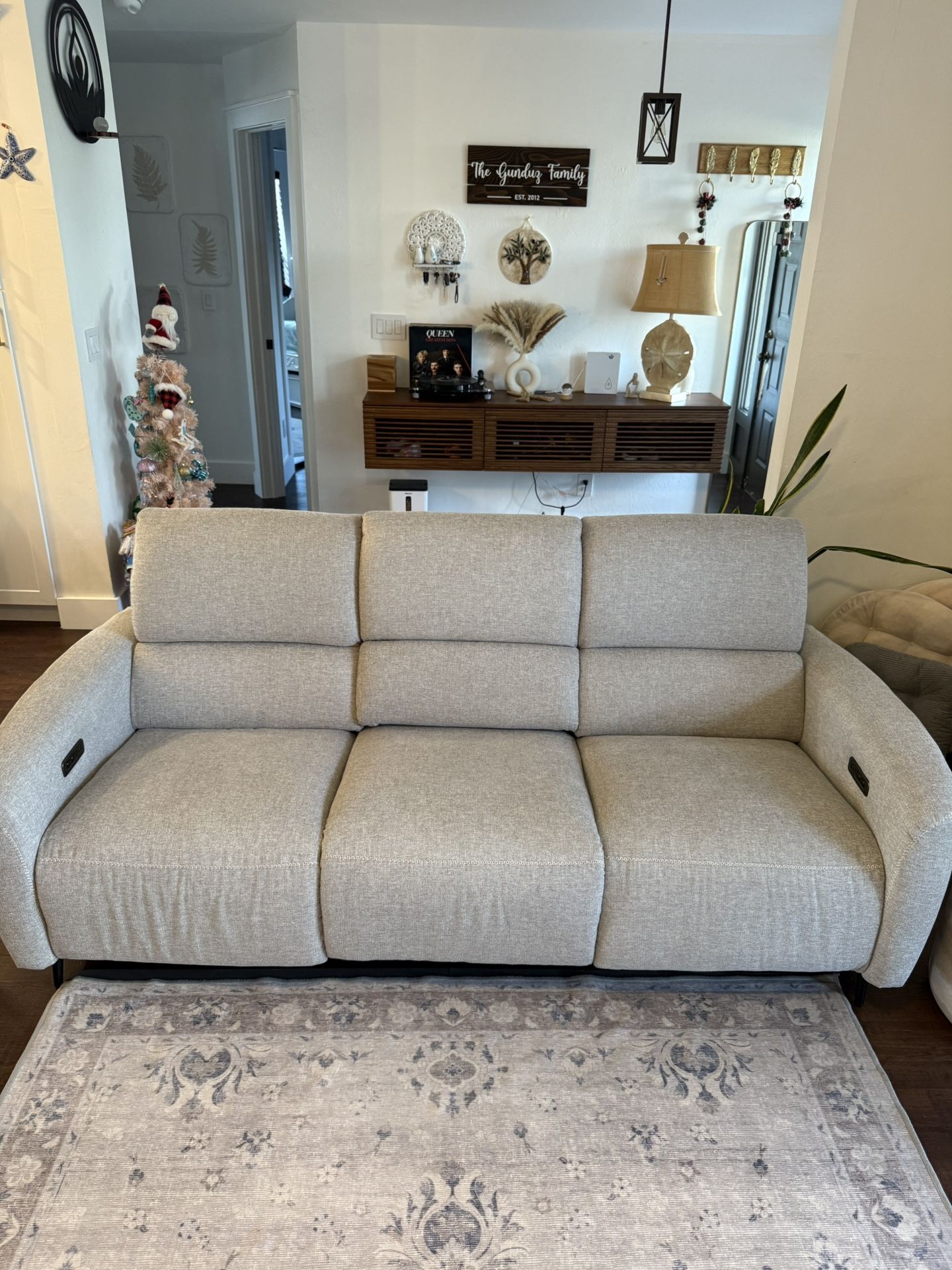 NEW!! AeroStretch Three Seater Power Zero Wall Recliner Sofa with Drop Down Table Tray