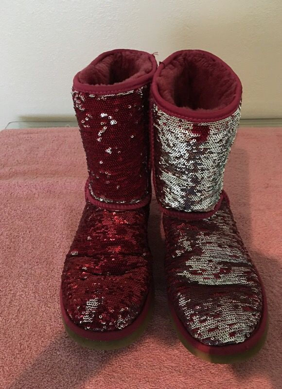 Mermaid ugg boots reversible red to silver