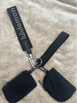 Never lost keychain/dual pouch wristlets
