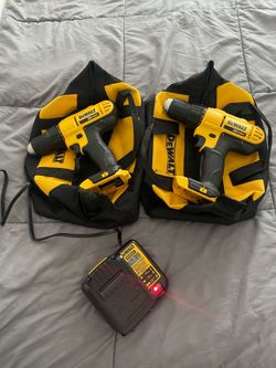 2 DeWalt DCD771C2 20 volt drill sets