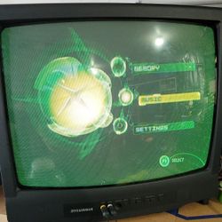 Sylvania 19" CRT Television 