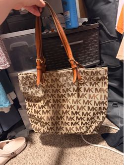 Michael kors purse