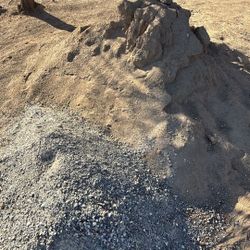 Gravel And Dirt/sand