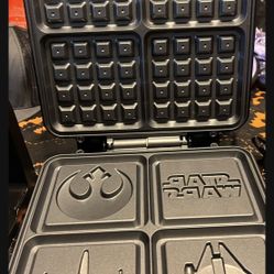 Star Wars Waffle Maker and George Forman Grill! Kitchen Appliances need gone TODAY!