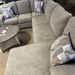 Entertainment Style Nice Sectional!