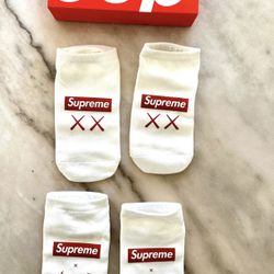 Supreme Women’s Socks 