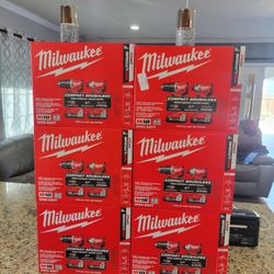 Milwaukee Drill Set New
