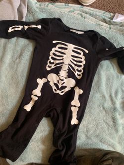Skelo Onsie