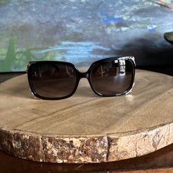 Fendi woman’s sunglasses