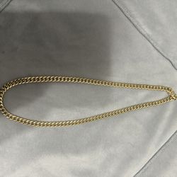 10k Gold - 22 In Cuban Chain 