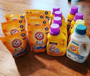 Arm & Hammer (liquid or pods)