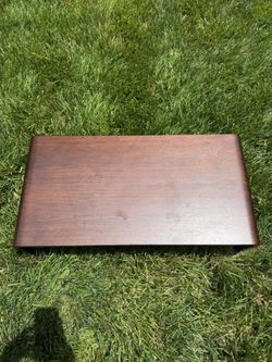 Lovesac Table