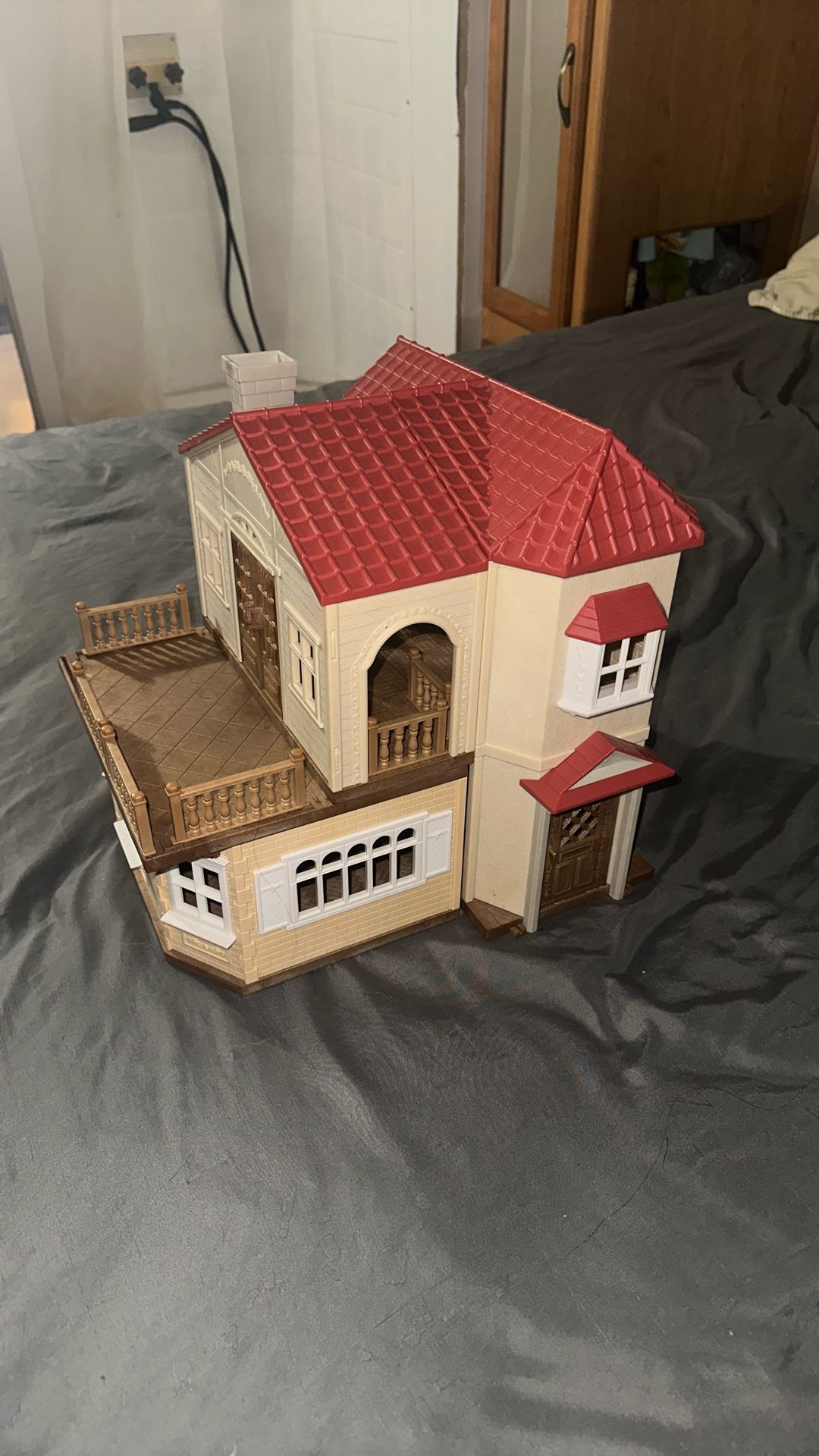 Calico Critters House And Accessories