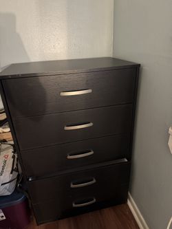 dresser for sale !!!