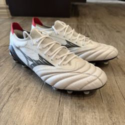 Mizuno Morelia Neo IV Beta Elite (WORN ONCE)