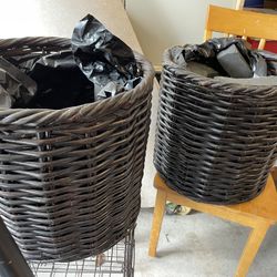 Set Of 2 Planters For Decoration Of Christmas