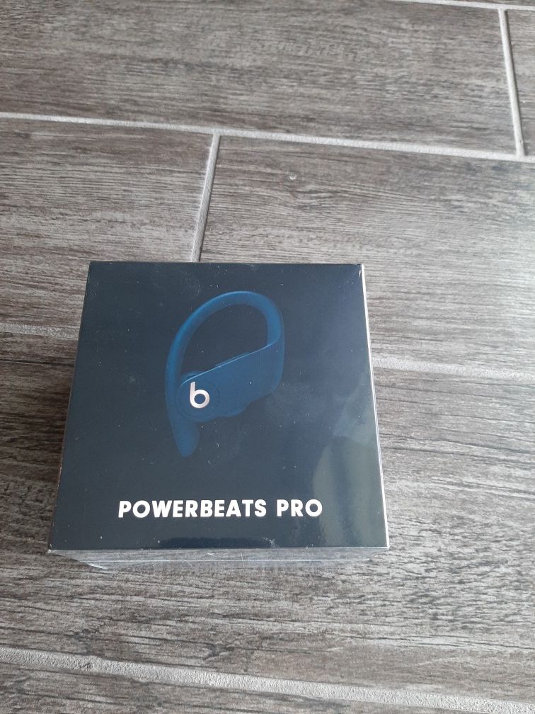 Powerbeats Pro Earbuds New in Box