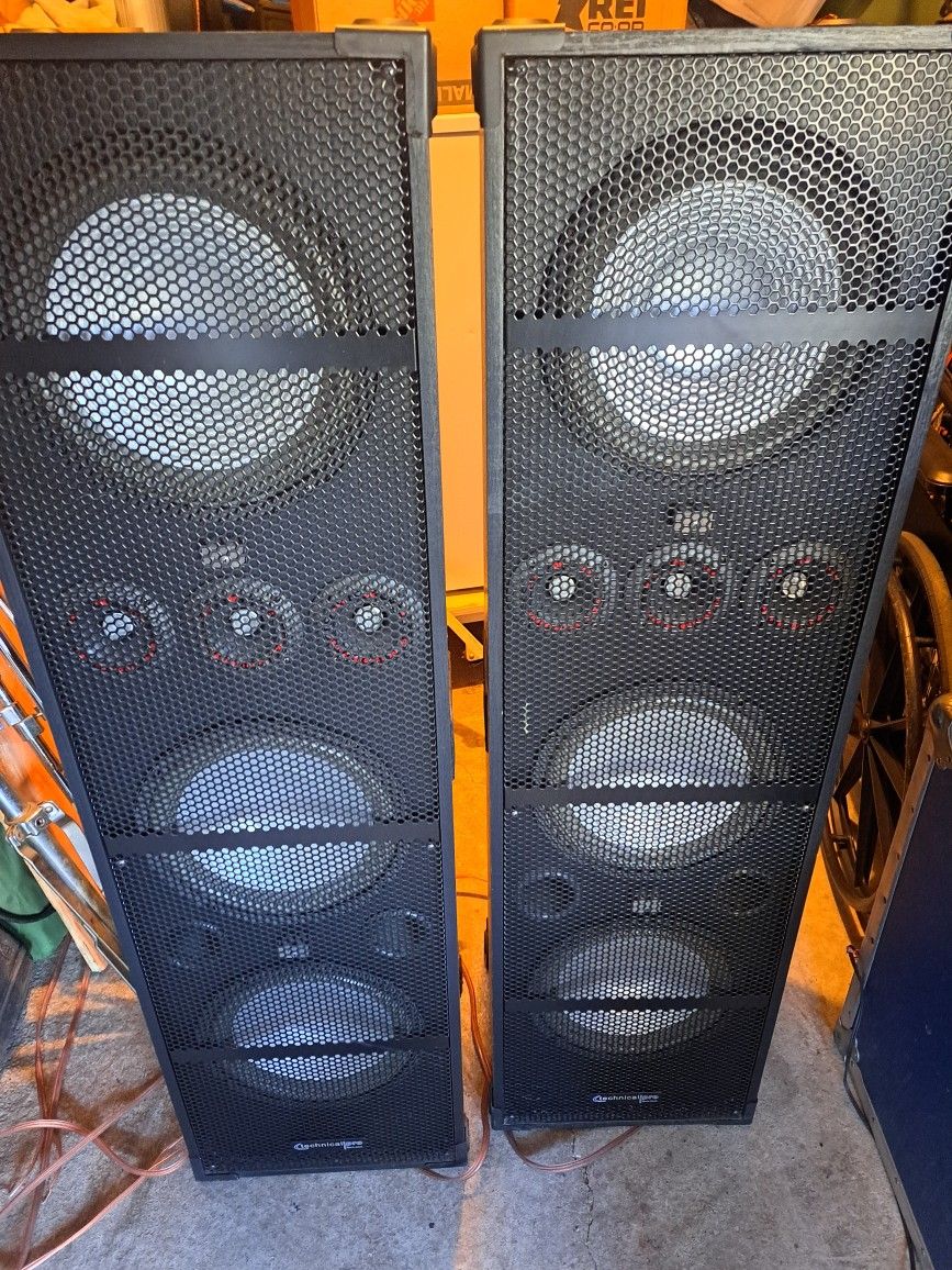 Technical Pro Mp310 Speakers.