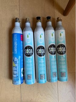 5 empty soda stream / soda sense refill tanks