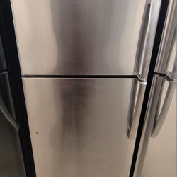 Top Freezer And BOTTOM Freezer Refrigerator Used In Good Condition With 90days Warranty  From $499 Up To $799