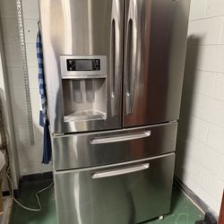 25 Cf Maytag 4 Door Refrigerator Freezer