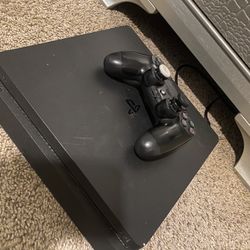 PS4 Slim And Controller 