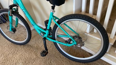(Giant Brand) Sedona Women's Mountain Bike