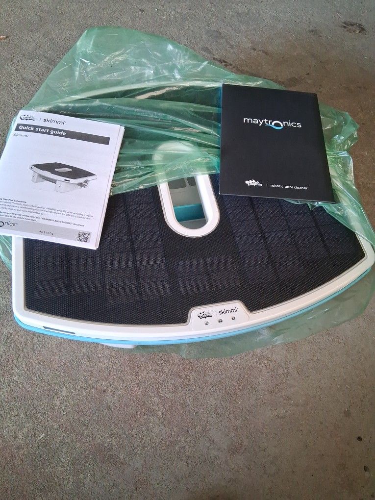 Maytronics Dolphin Pool Skimmi
