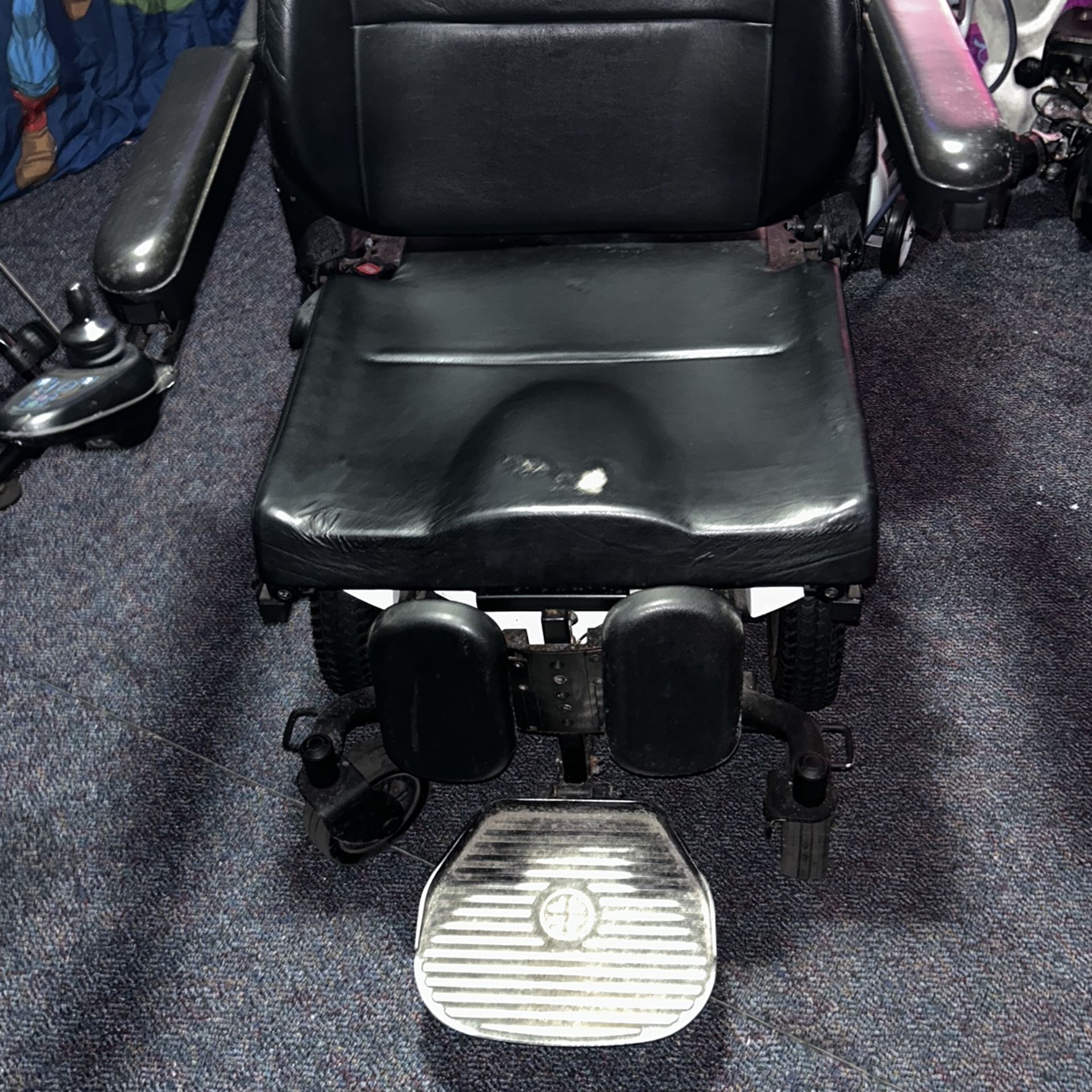 Electric wheelchair extra large