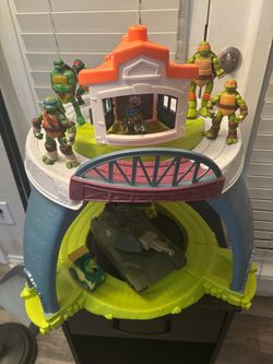 Huge TMNT Half-Shell Heroes Track Playset Lot with 6 Vintage & Retro Figures + Tank