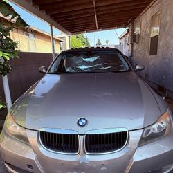 BMW 328i
