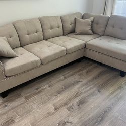 New Sectional Couch! Includes Free Delivery 🚚! 