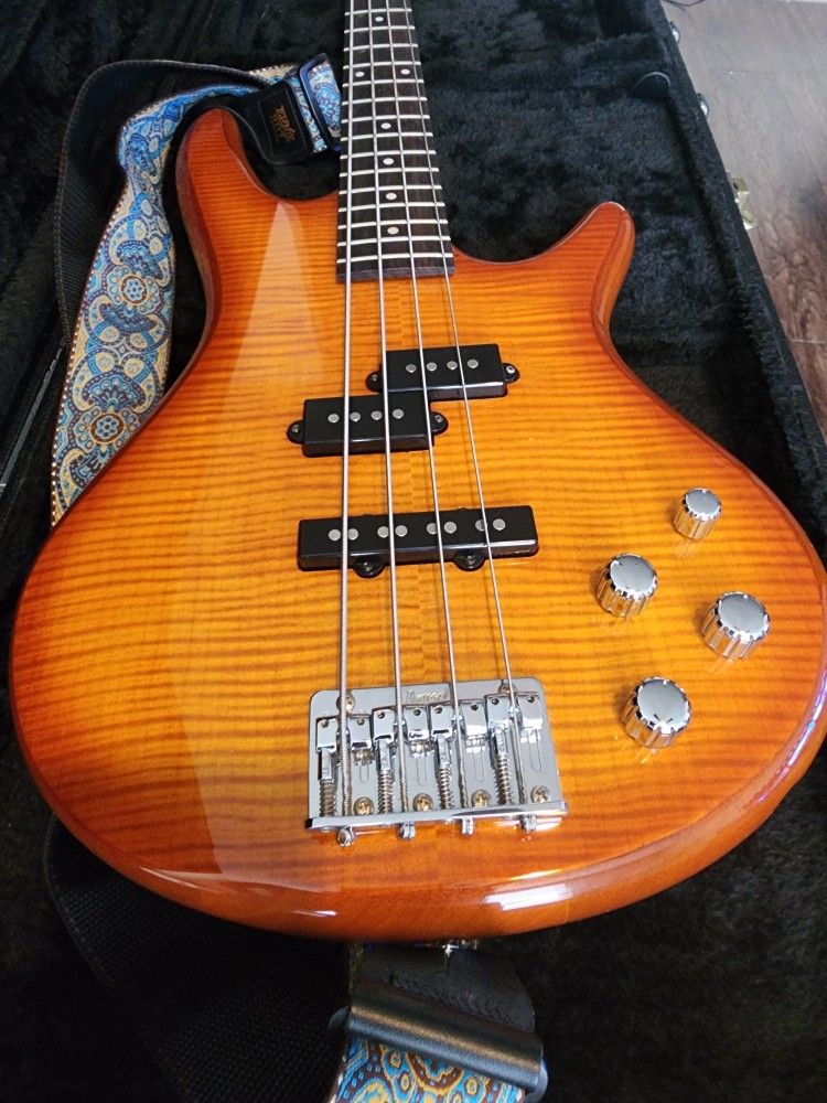 Gio Ibanez Soundgear Bass Guitar