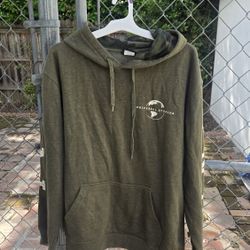 Universal Hoodie.XL.used.pick Up In EAST PASADENA
