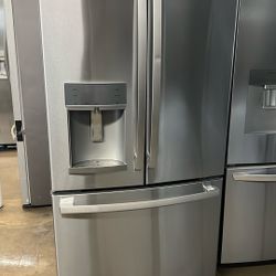 NEW OPEN BOX GE FRENCH STYLE REFRIGERATOR 