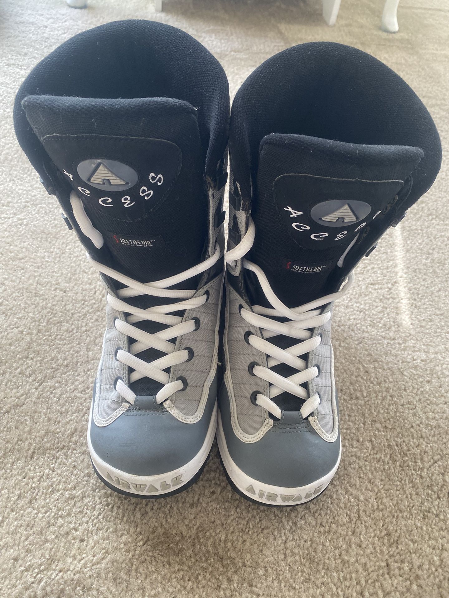 Airwalk snowboarding boots