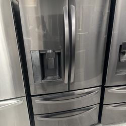 LG 36-inch 4-door French Door Refrigerator With Glide Freezer Air Filtro 26.8 Cu.ft Black Stainless 