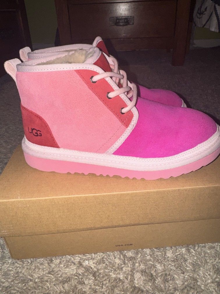 UGGS