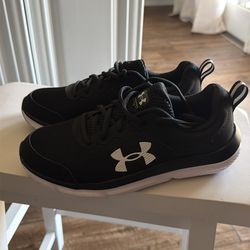 Under Armour Women's Charged Assert 10 by Running Shoes Black - Style (contact info removed)-001