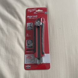 4.7 out of 5 stars126 Reviews Milwaukee 48-22-1962 25mm Snap Knife Metal Lock