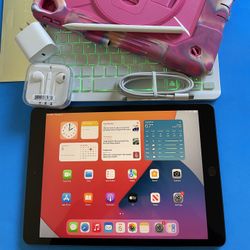 Apple IPad 7th Generation (10.2” Retina /Latest IOS 18/ 2019 model) 32GB with stylus pen, keyboard, case  & Accessories (128GB $299) 
