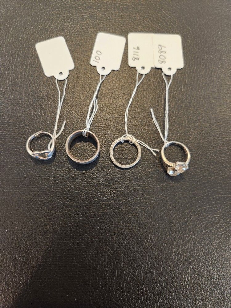 4 Sterling Silver Rings, .925 Silver, 17.8 g