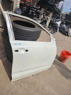 Toyota highlander right door oem